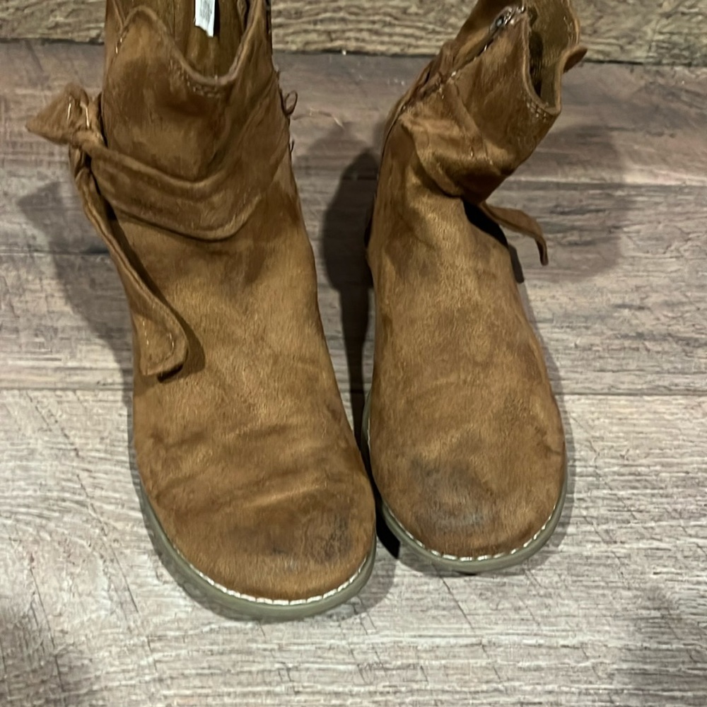Gap girls size 4 faux suede brown boots